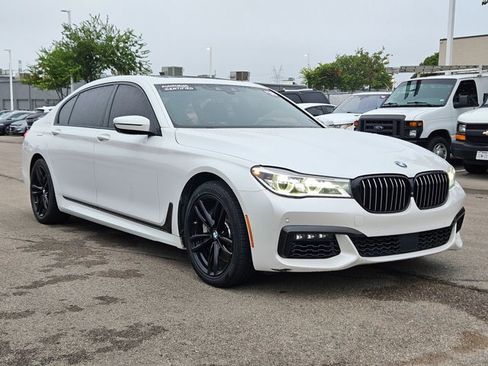 Used 2016 BMW 750i xDrive image 3