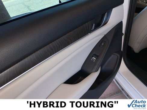 Used 2022 Honda Accord Touring image 14