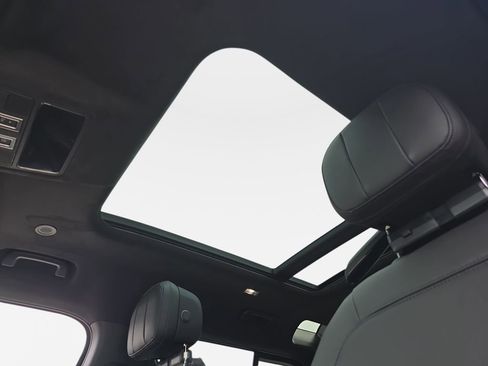 New 2026 Land Rover Defender 110 X AWD/4WD image 30