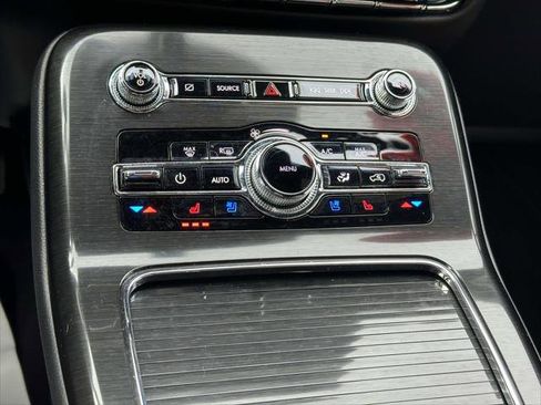 Used 2022 Lincoln Nautilus Reserve w/ Equipment Group 201A image 27