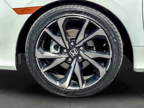 Used 2019 Honda Civic Sport image 24