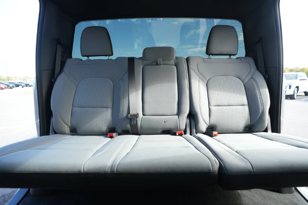 Used 2022 RAM 1500 Big Horn AWD/4WD image 36