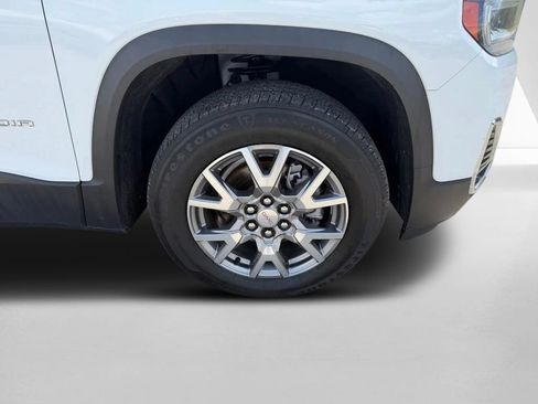 Used 2022 GMC Acadia SLT AWD/4WD image 36