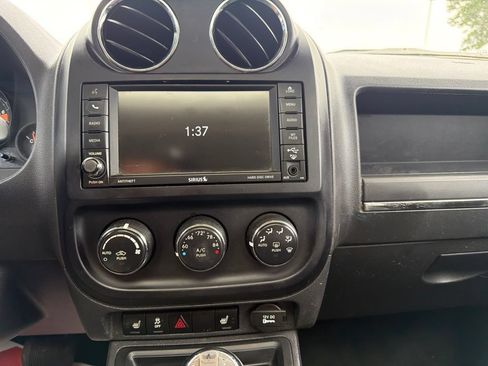 Used 2016 Jeep Patriot High Altitude AWD/4WD image 20