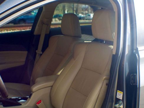 Used 2014 Acura ILX w/ Premium Package image 13