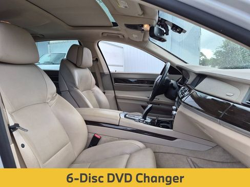 Used 2009 BMW 750Li RWD image 33
