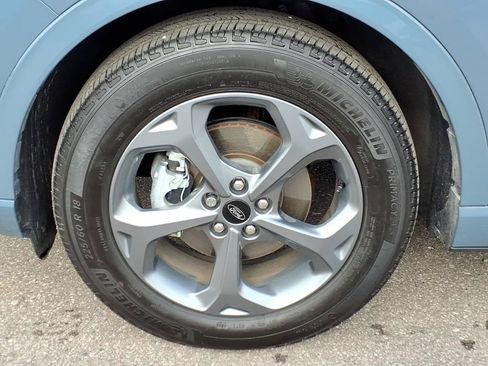 Used 2024 Ford Escape ST-Line w/ Tech Pack #1 AWD/4WD image 9