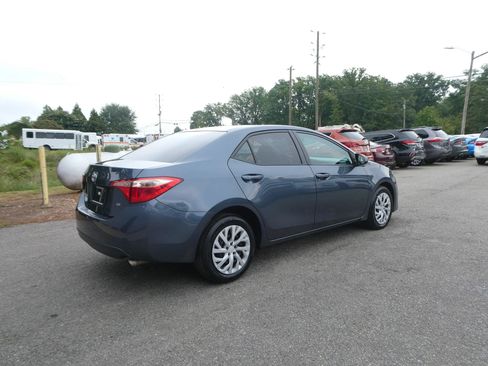 Used 2019 Toyota Corolla LE FWD image 5