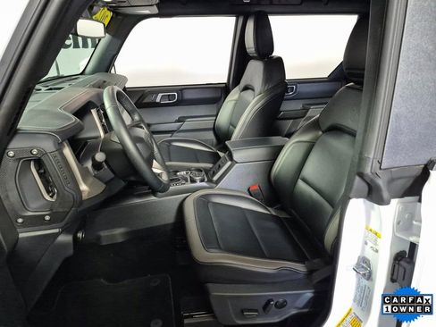 Used 2025 Ford Bronco Outer Banks image 9