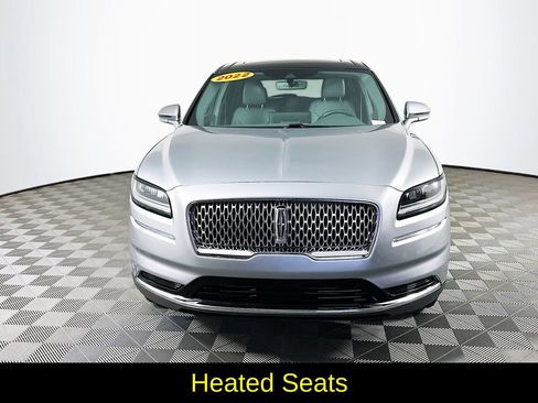 Used 2022 Lincoln Nautilus Reserve image 4