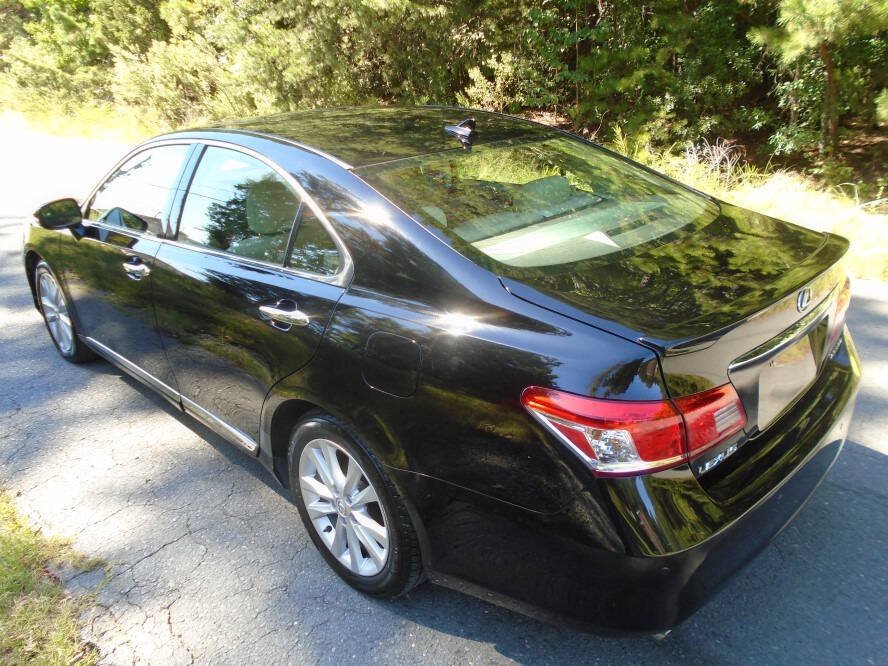 Used 2010 Lexus ES 350 w/ Preferred Accessory Package FWD image 7