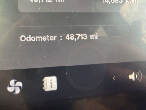 Used 2023 Tesla Model Y Long Range image 16