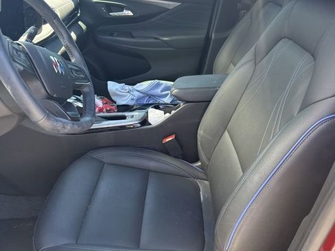 Used 2025 Buick Envista Sport Touring w/ Convenience I Package FWD image 3