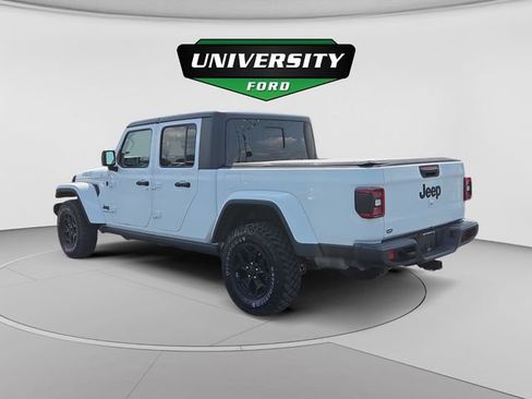 Used 2021 Jeep Gladiator Sport AWD/4WD image 5