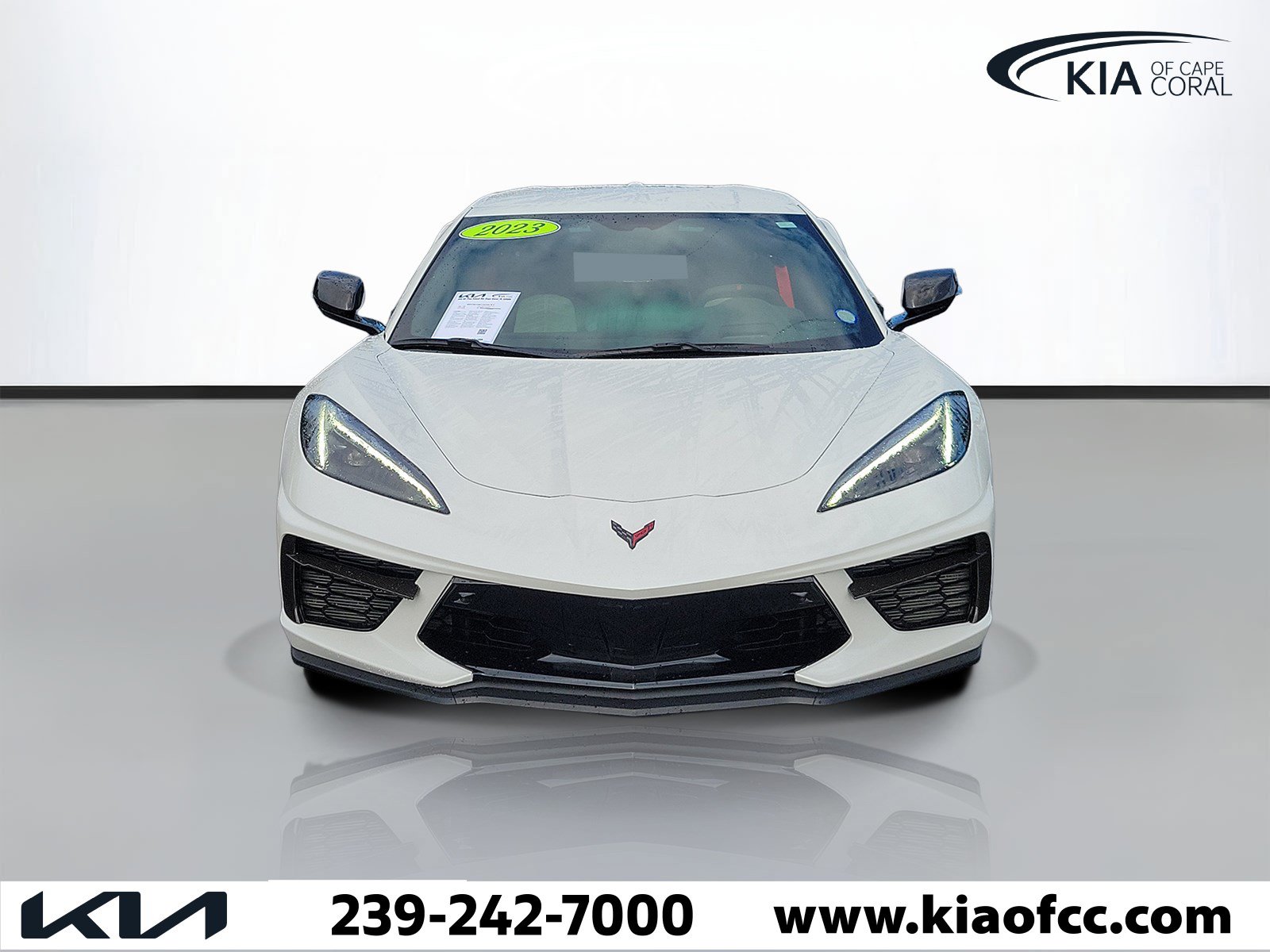 Used 2023 Chevrolet Corvette Stingray Premium Conv w/ Z51 Performance Package RWD image 3