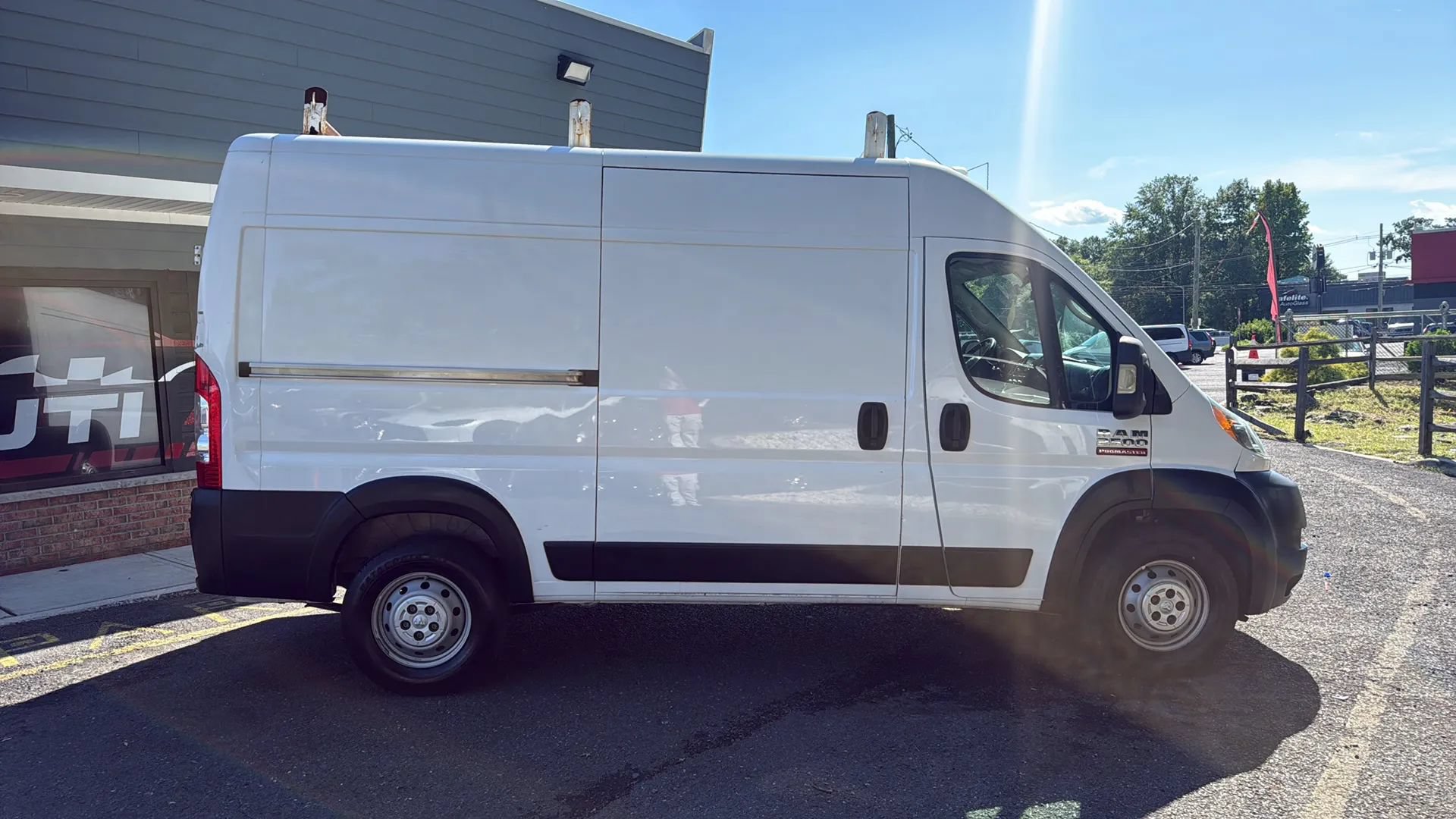 Used 2019 RAM ProMaster 2500 FWD image 4