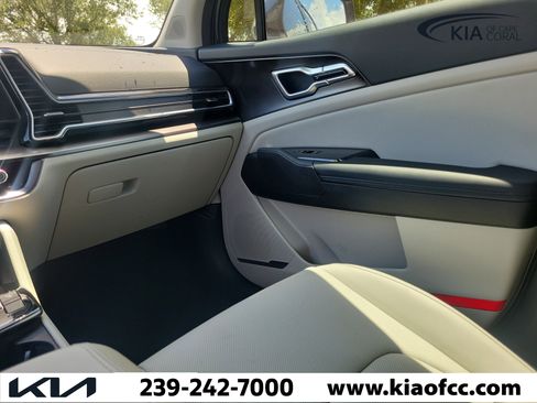Certified 2025 Kia Sportage EX FWD image 18