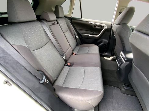 Certified 2023 Toyota RAV4 XLE w/ Convenience Package FWD image 19