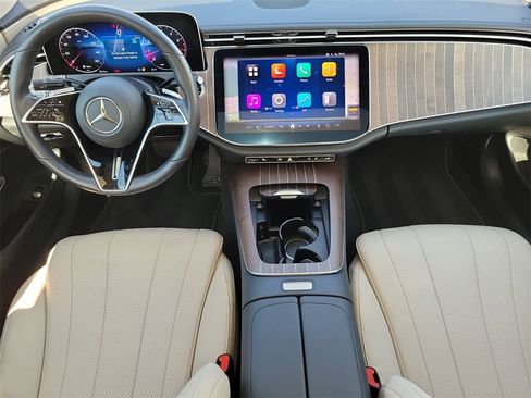 Used 2025 Mercedes-Benz E 350 4MATIC Sedan image 14