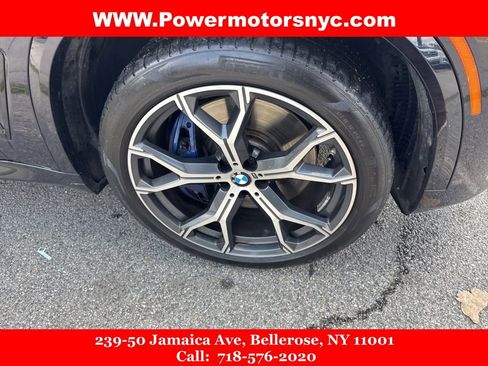 Used 2020 BMW X5 M50i w/ Premium Package image 10