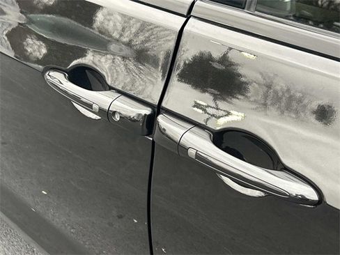 Used 2020 Chrysler Pacifica Touring-L w/ Advanced Safetytec Group image 15