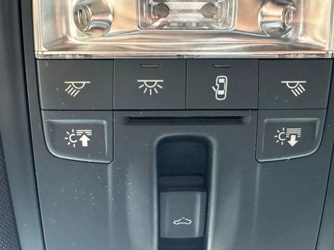 Used 2018 Audi Q3 2.0T Premium image 26