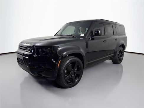 Used 2026 Land Rover Defender 130 X-Dynamic SE AWD/4WD image 1