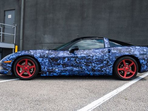 Used 2006 Chevrolet Corvette Coupe w/ Preferred Equipment Group image 36