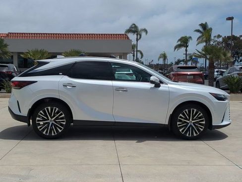 Used 2025 Lexus RX 350 w/ Convenience Package AWD/4WD image 4