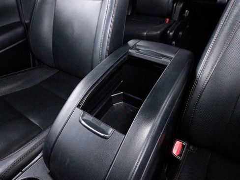 Used 2017 Toyota Highlander Limited image 11