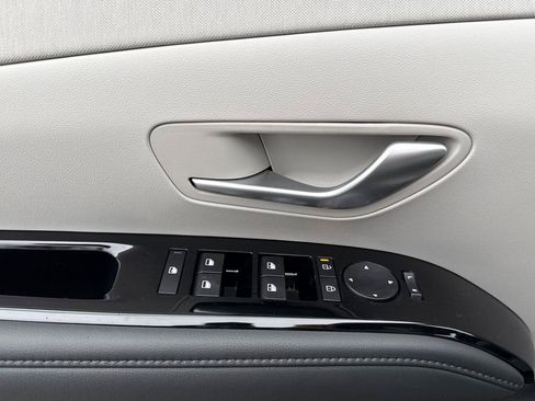 New 2026 Hyundai Tucson Limited image 8