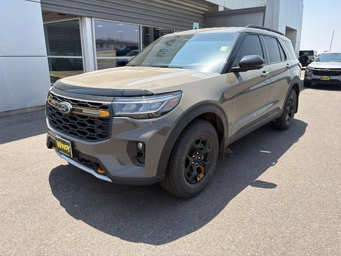 Used 2026 Ford Explorer Tremor AWD/4WD image 9