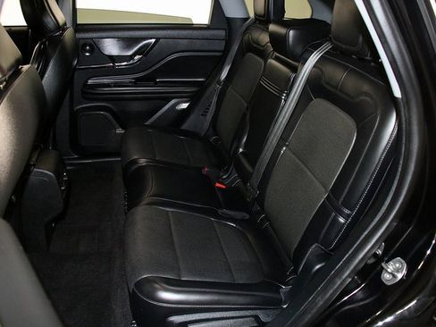 Used 2021 Lincoln Corsair Reserve w/ Equipment Group 201A image 13