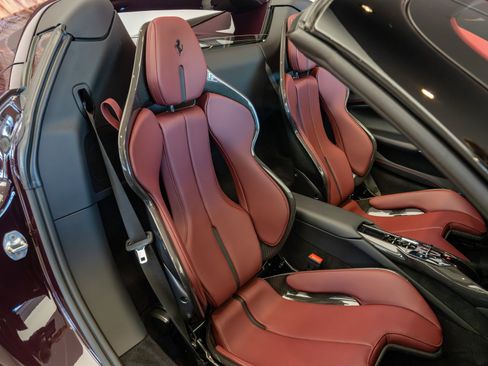 Used 2025 Ferrari 296 GTS RWD image 19