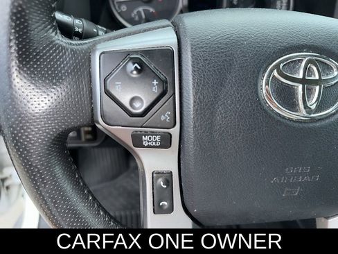 Used 2019 Toyota Tacoma SR5 AWD/4WD image 19