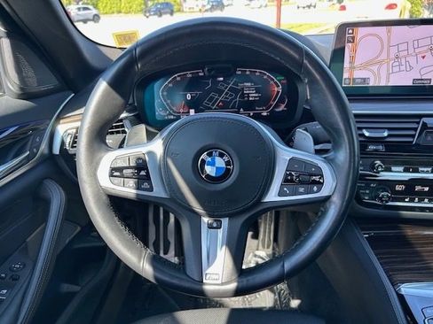 Used 2022 BMW 540i xDrive w/ Executive Package AWD/4WD image 18