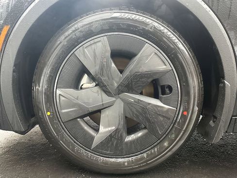 New 2026 Toyota Prius LE image 23