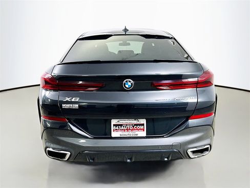 Used 2021 BMW X6 xDrive40i image 6
