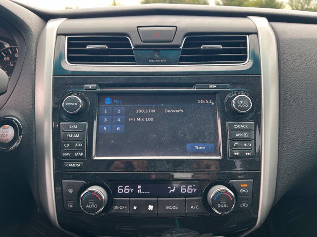 Used 2015 Nissan Altima 2.5 SL w/ Technology Package FWD image 17