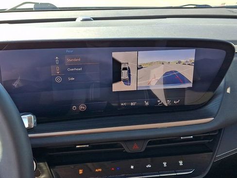 Certified 2025 Buick Envision Sport Touring image 18