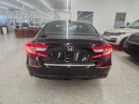 Used 2022 Honda Accord Sport image 6