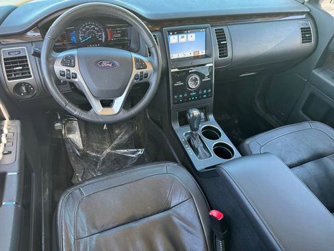 Used 2018 Ford Flex Limited AWD/4WD image 10
