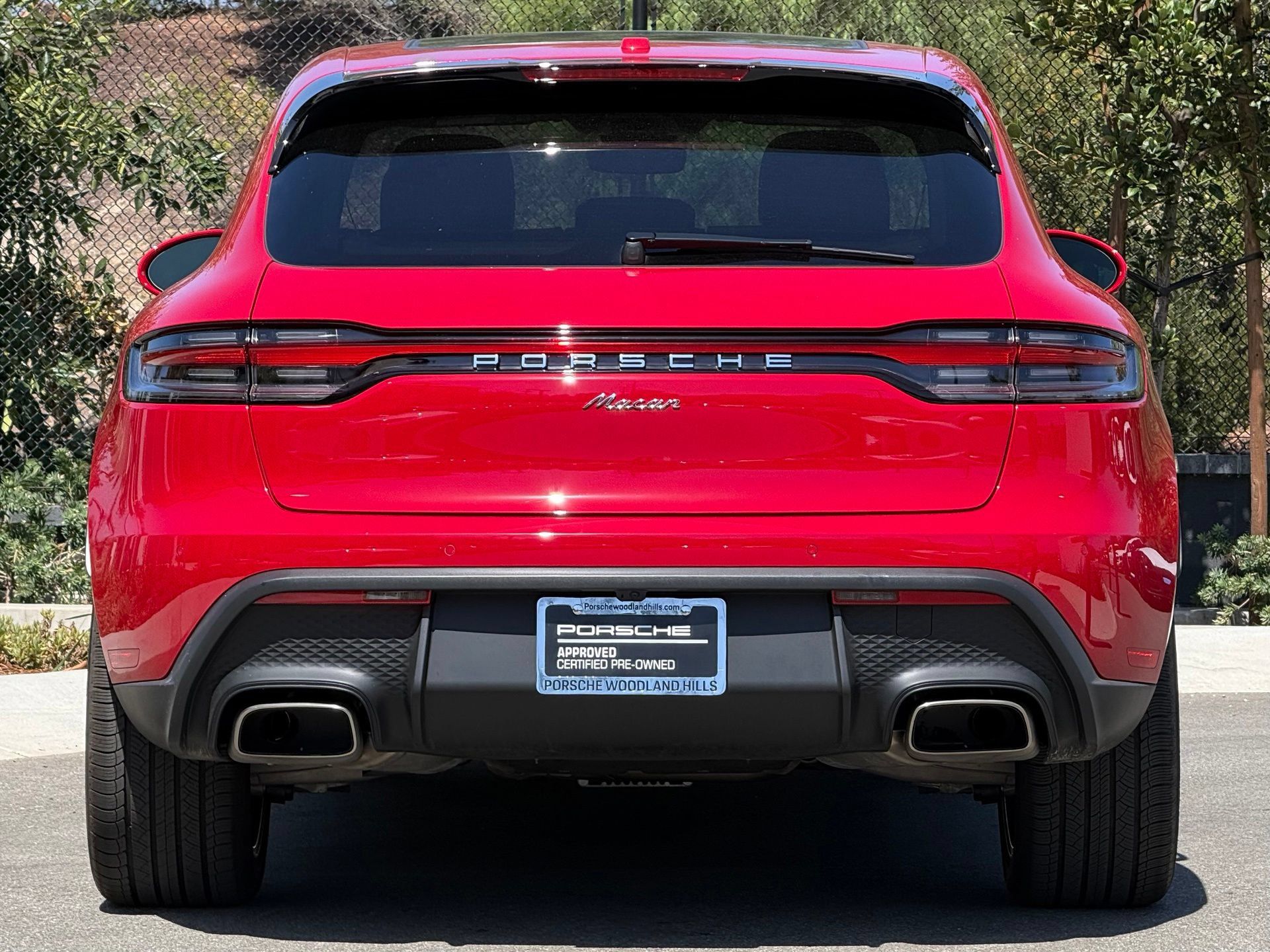Certified 2026 Porsche Macan AWD/4WD image 6