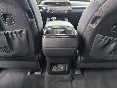 Used 2022 Kia Telluride SX w/ SX Prestige Package image 26