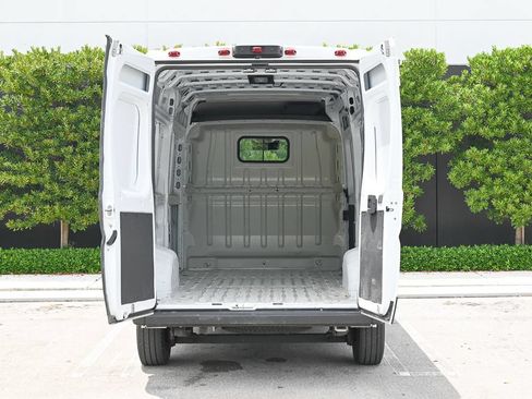 Used 2025 RAM ProMaster 3500 w/ Convenience Group FWD image 6