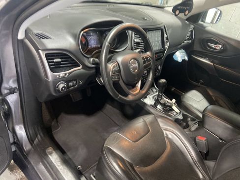 Used 2019 Jeep Cherokee Limited AWD/4WD image 10