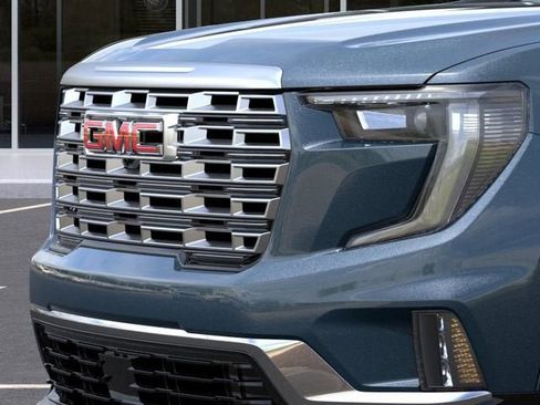 New 2026 GMC Acadia Denali FWD image 13