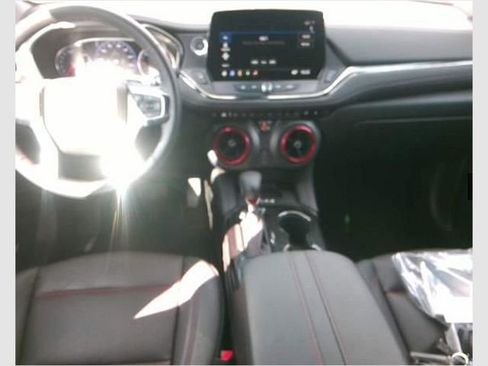 Used 2025 Chevrolet Blazer RS image 5