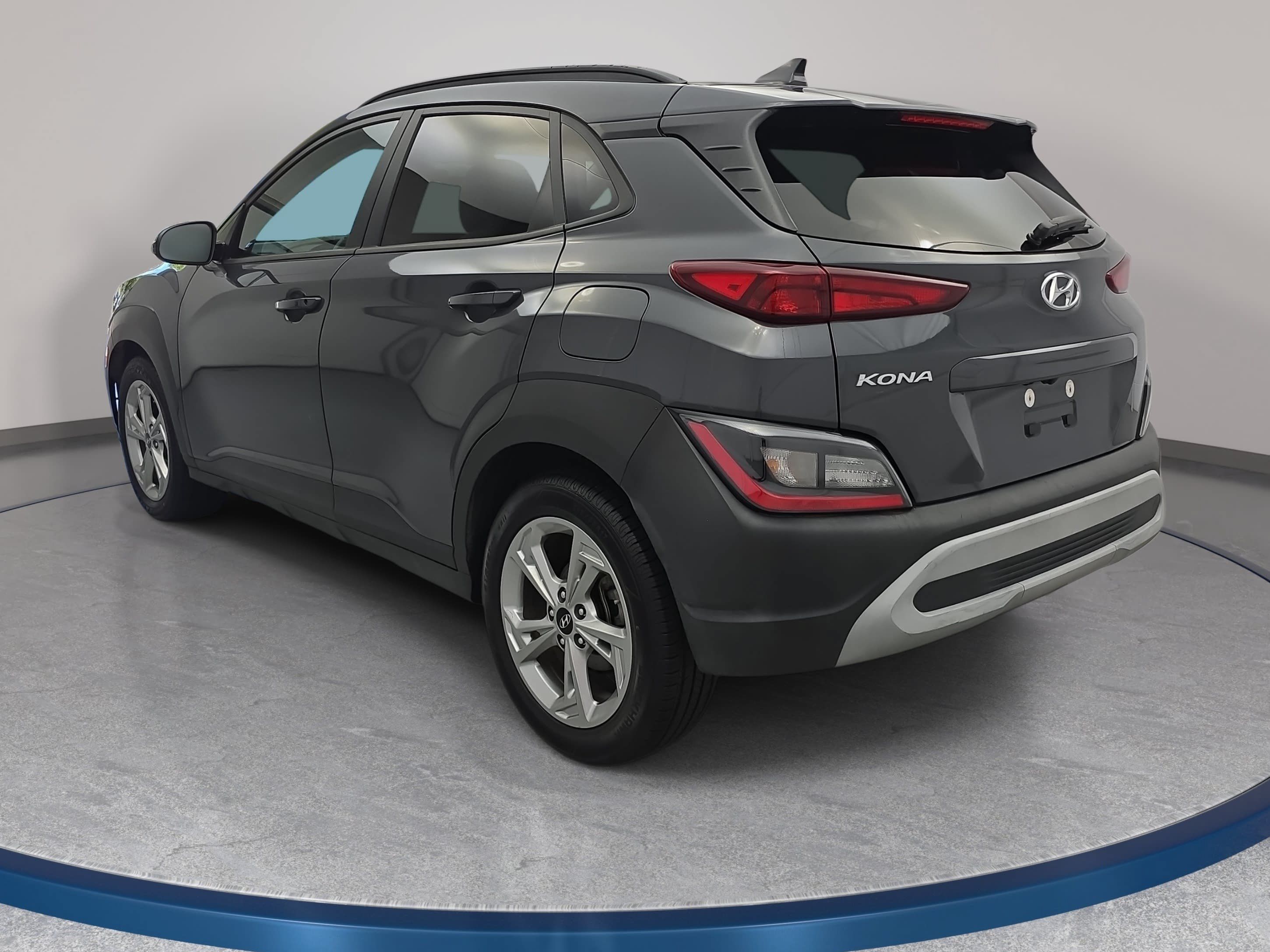 Used 2023 Hyundai Kona SEL FWD image 7