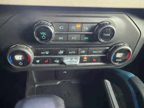 Used 2023 Ford Bronco Wildtrak image 18